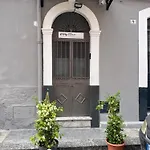 Stone House 2 كاتانيا